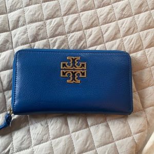 Tory Burch wallet